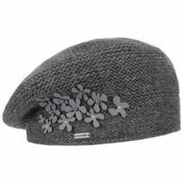 Stickad Basker med Blommor och P�rlor by McBURN - 669,00 kr